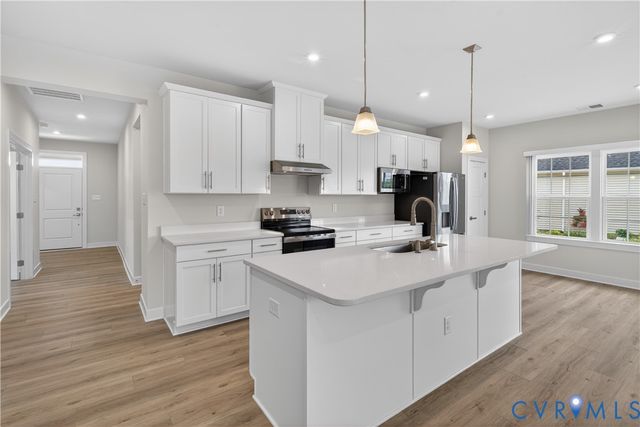 7826 Summer Morning Dr, New Kent, VA 23124