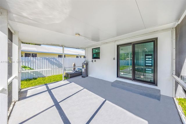 2318 Scott St, Hollywood, FL 33020