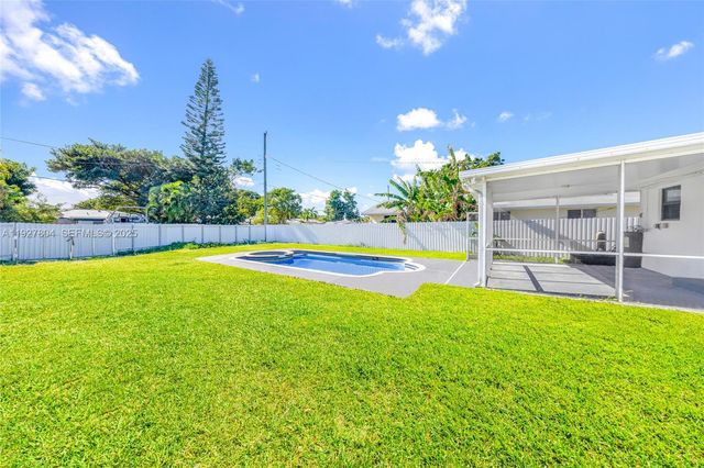 2318 Scott St, Hollywood, FL 33020