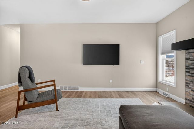 295 Woodstone Circle, Duanesburg, NY 12056