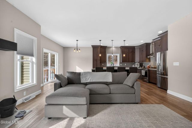 295 Woodstone Circle, Duanesburg, NY 12056