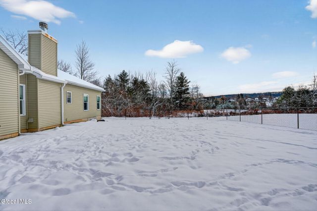 295 Woodstone Circle, Duanesburg, NY 12056