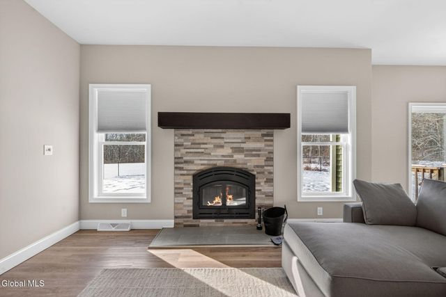 295 Woodstone Circle, Duanesburg, NY 12056