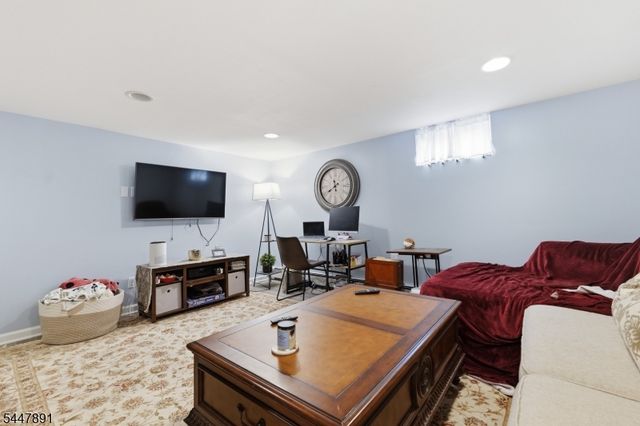 2 Sharon Ct, Randolph Twp., NJ 07869