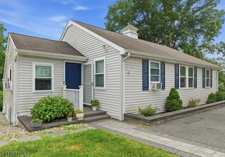 2 Sharon Ct, Randolph Twp., NJ 07869