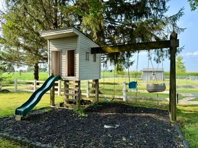 3183 State Route 37 E, Delaware, OH 43015