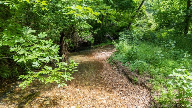21745 E 660 Road, Tahlequah, OK 74464