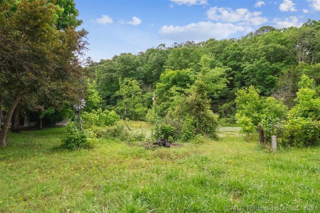 21745 E 660 Road, Tahlequah, OK 74464