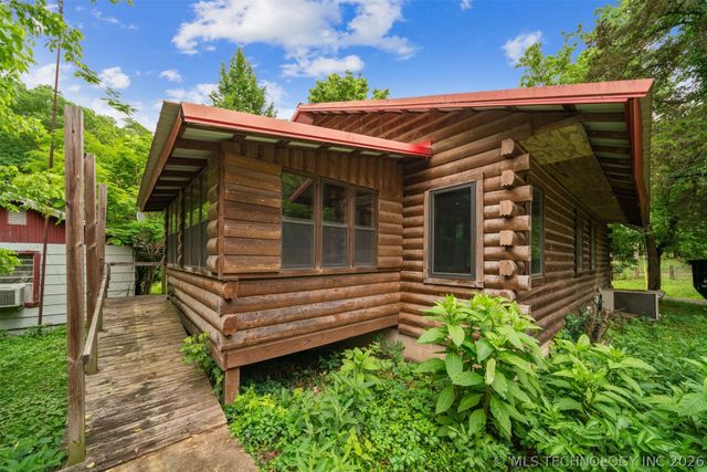 21745 E 660 Road, Tahlequah, OK 74464