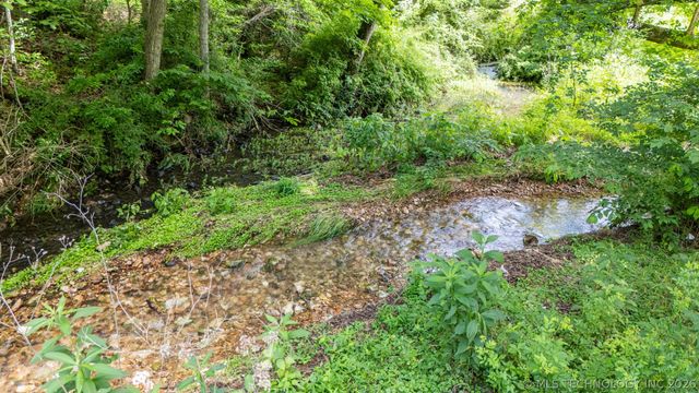 21745 E 660 Road, Tahlequah, OK 74464