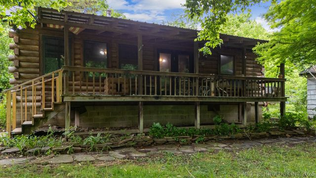 21745 E 660 Road, Tahlequah, OK 74464
