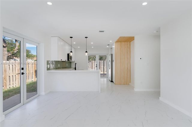 9826 SW 222nd Ter 0, Cutler Bay, FL 33190