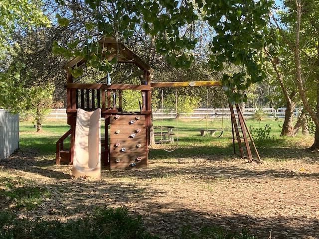 1448 S Westwood Road, Porterville, CA 93257