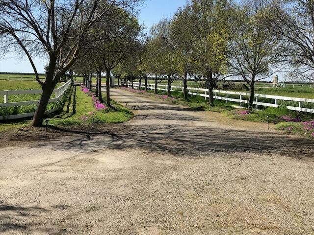 1448 S Westwood Road, Porterville, CA 93257