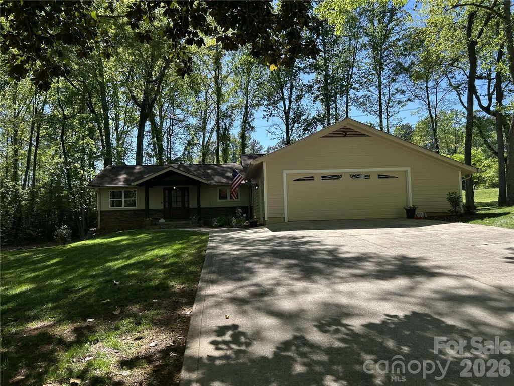 64 Timberidge Drive, Clover, SC 29710