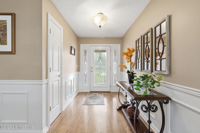 9308 Artis Way, Louisville, KY 40291