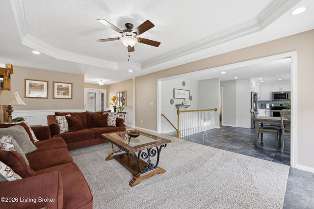 9308 Artis Way, Louisville, KY 40291