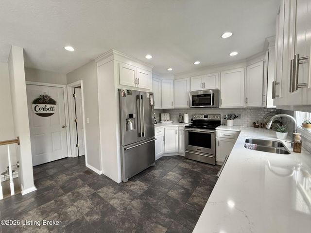 9308 Artis Way, Louisville, KY 40291