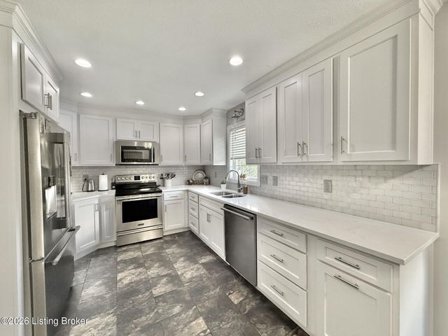 9308 Artis Way, Louisville, KY 40291