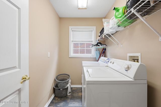 9308 Artis Way, Louisville, KY 40291