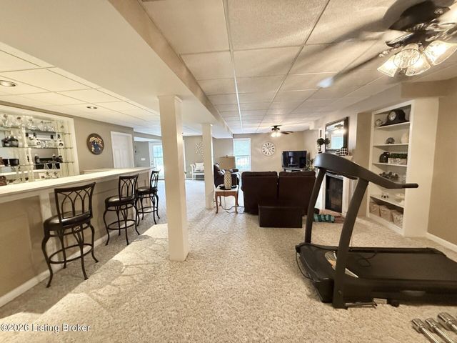 9308 Artis Way, Louisville, KY 40291
