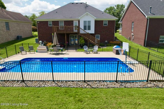 9308 Artis Way, Louisville, KY 40291