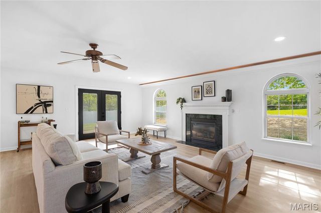 7 Gran Lin Court, St Charles, MO 63303