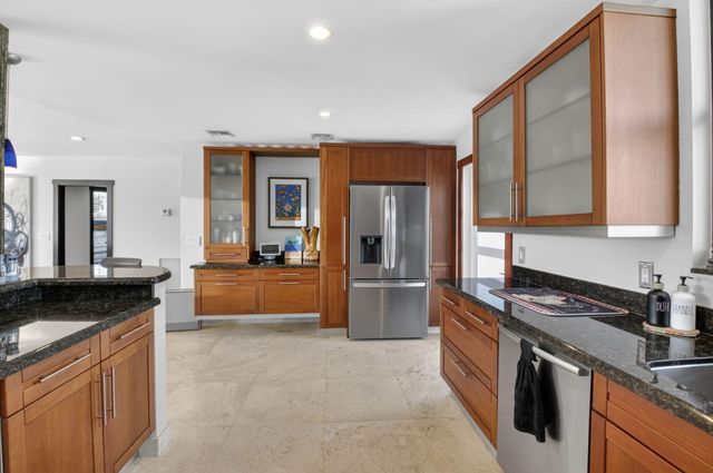 122 Andrews Avenue C, Delray Beach, FL 33483