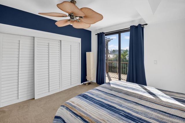 122 Andrews Avenue C, Delray Beach, FL 33483