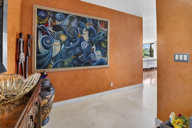 122 Andrews Avenue C, Delray Beach, FL 33483