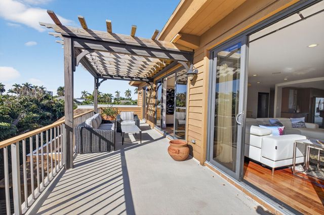 122 Andrews Avenue C, Delray Beach, FL 33483