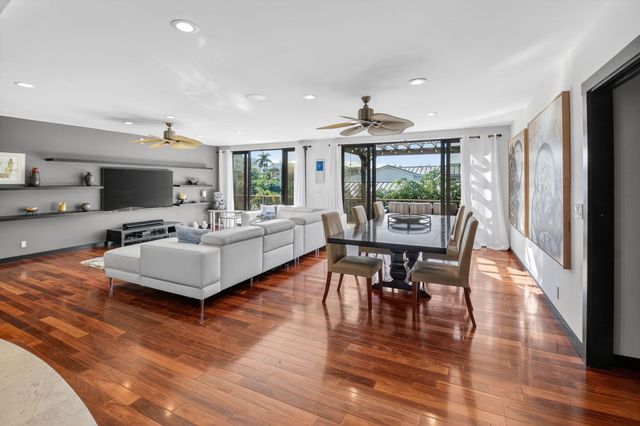 122 Andrews Avenue C, Delray Beach, FL 33483