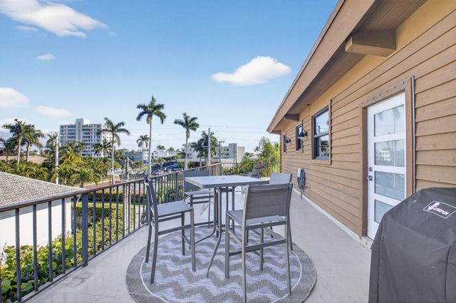 122 Andrews Avenue C, Delray Beach, FL 33483