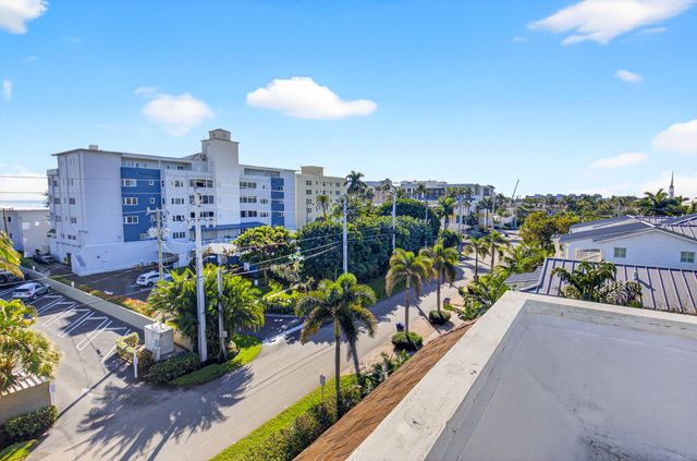 122 Andrews Avenue C, Delray Beach, FL 33483