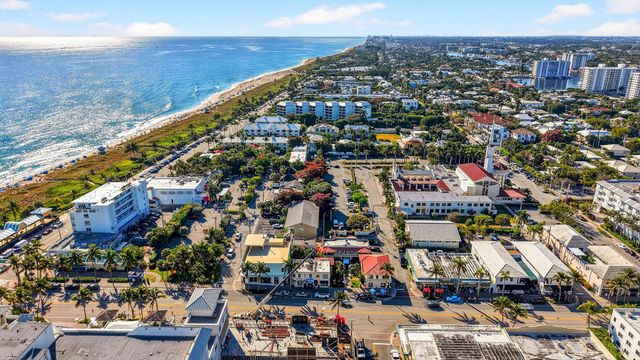 122 Andrews Avenue C, Delray Beach, FL 33483