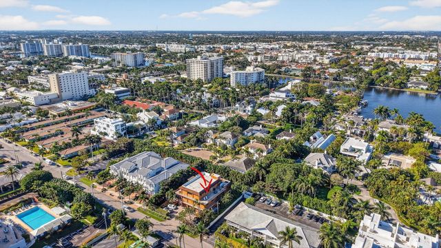 122 Andrews Avenue C, Delray Beach, FL 33483