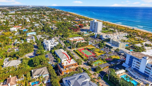 122 Andrews Avenue C, Delray Beach, FL 33483