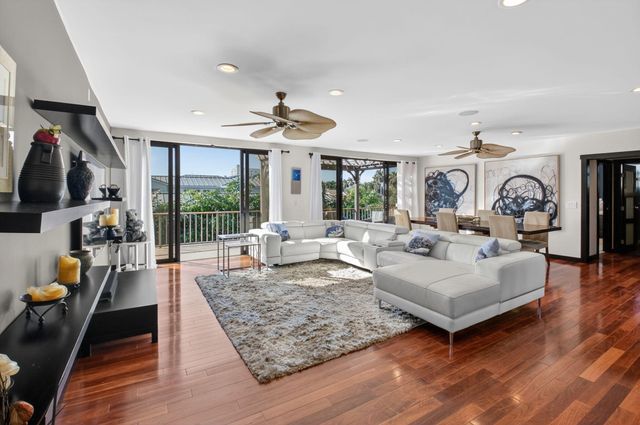 122 Andrews Avenue C, Delray Beach, FL 33483