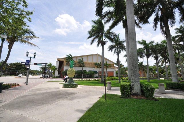 122 Andrews Avenue C, Delray Beach, FL 33483