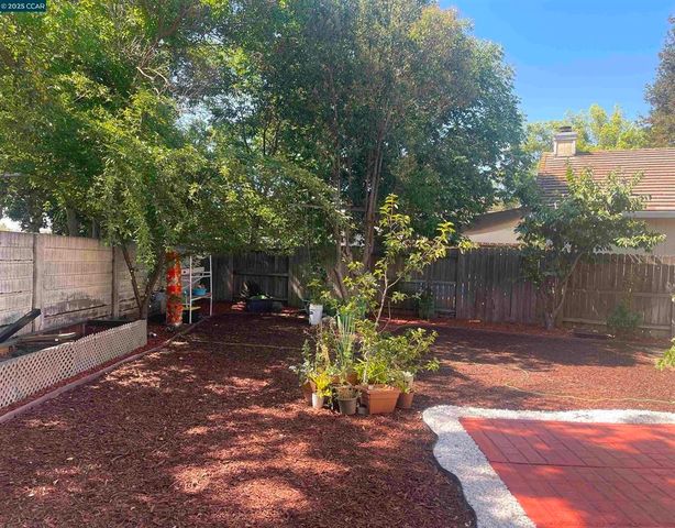 1011 Amanda Cir, Brentwood, CA 94513