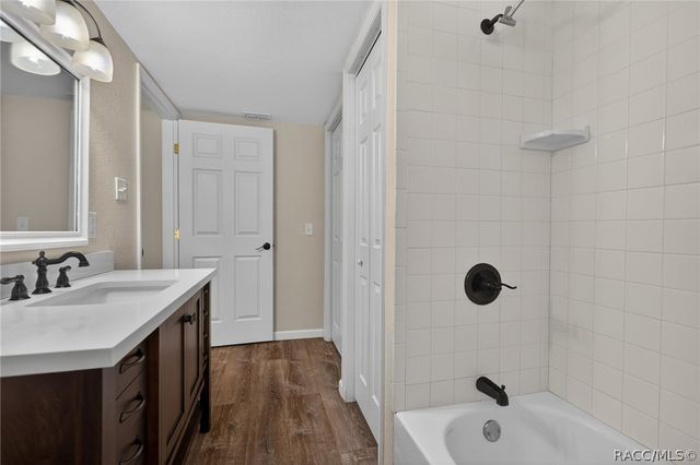 8950 E Devilsneck Road, Floral City, FL 34436