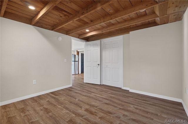 8950 E Devilsneck Road, Floral City, FL 34436