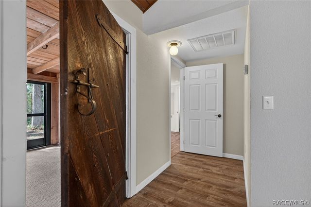 8950 E Devilsneck Road, Floral City, FL 34436