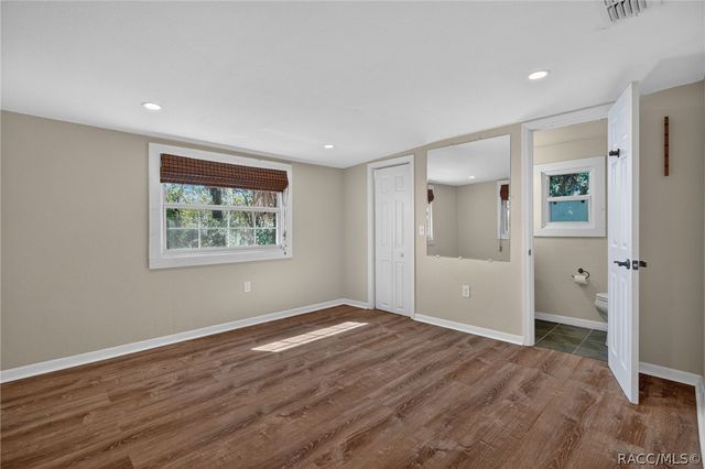 8950 E Devilsneck Road, Floral City, FL 34436