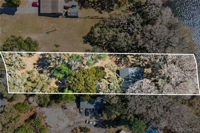 8950 E Devilsneck Road, Floral City, FL 34436