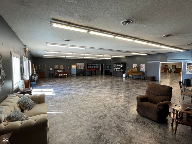 106 N Franklin Street, Dunkirk, IN 47336