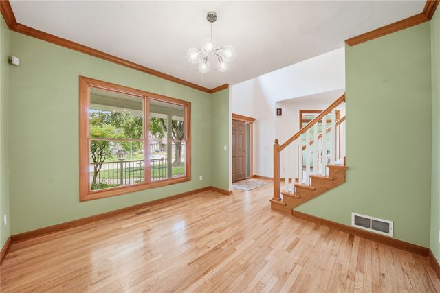 13228 Rocklyn Drive, Urbandale, IA 50323