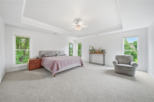 13228 Rocklyn Drive, Urbandale, IA 50323
