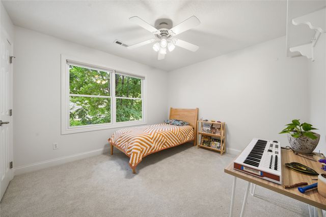 13228 Rocklyn Drive, Urbandale, IA 50323