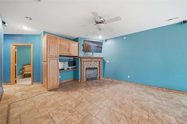 13228 Rocklyn Drive, Urbandale, IA 50323